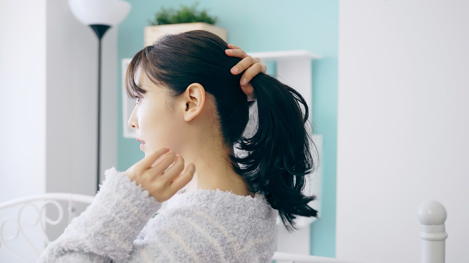 ポニーテールで髪を結ぶとハゲる？牽引性脱毛症との関係や対策を解説